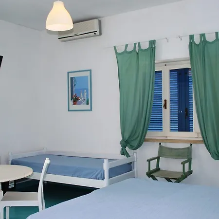 Villaggio Plaia فندق أوستوني