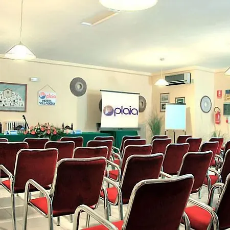 Villaggio Plaia فندق أوستوني