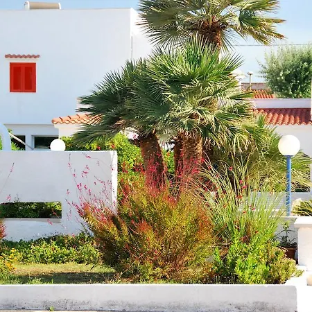 Villaggio Plaia أوستوني