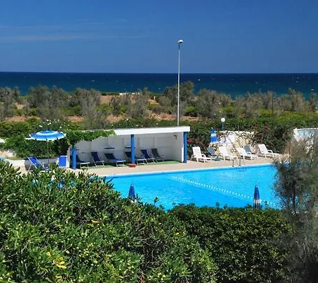 فندق Villaggio Plaia أوستوني